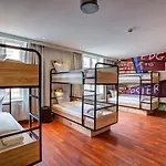 Meininger Hostel *