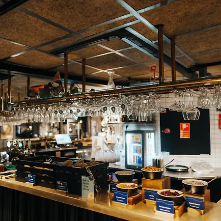 Urban House By Meininger Hostel *